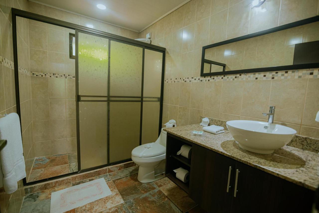 Oasis Diverse Adult Retreat Quepos Kültér fotó