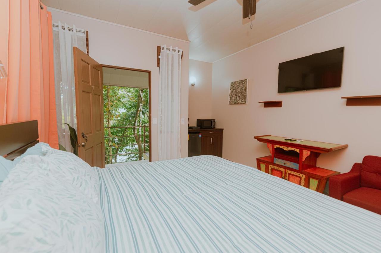Oasis Diverse Adult Retreat Quepos Kültér fotó