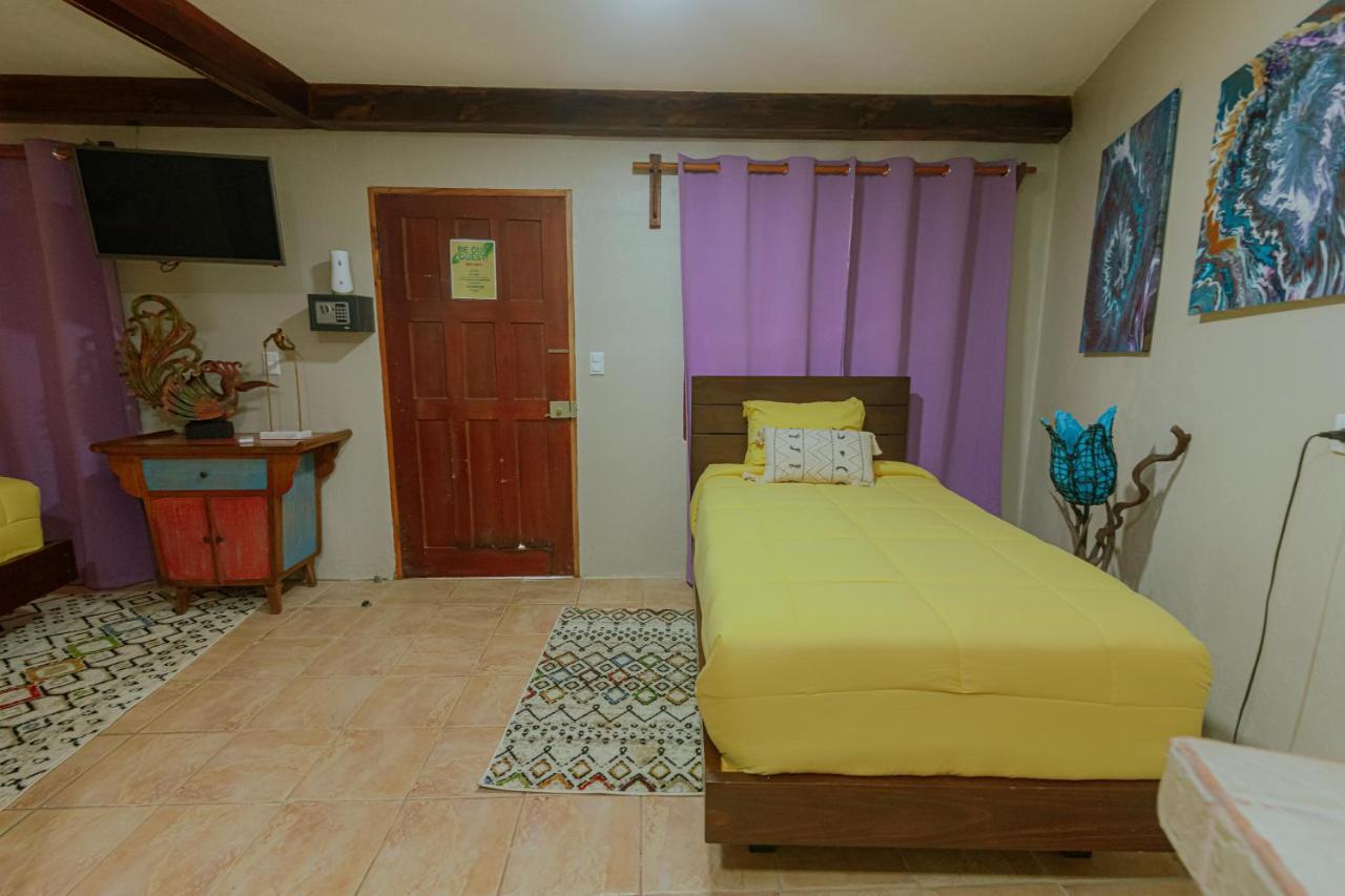 Oasis Diverse Adult Retreat Quepos Kültér fotó